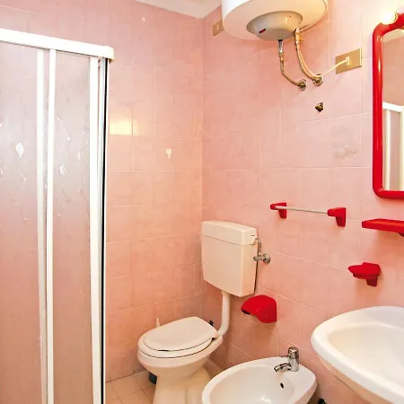 Villaggio Serenissima-1 By Interhome דירה ביביונה